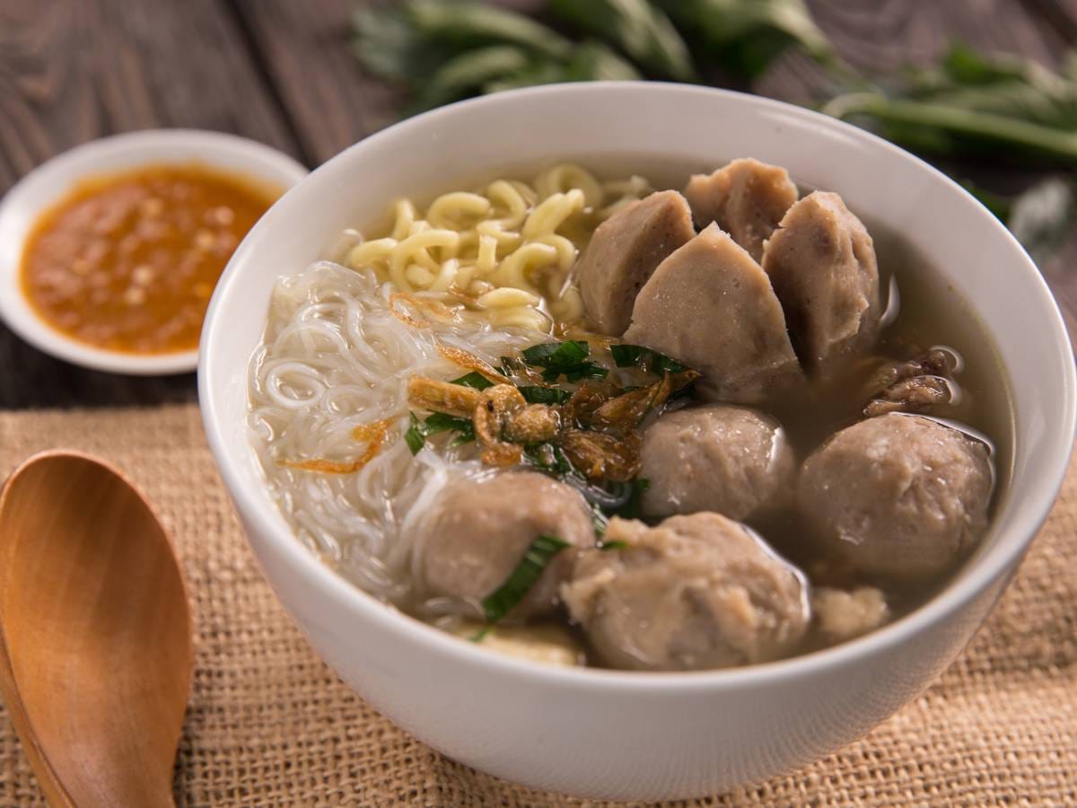 Jak przygotować Bakso (Bakso), czyli zupę z kluskami mięsnymi i makaronem? 1 Propozycja podania Bakso 3