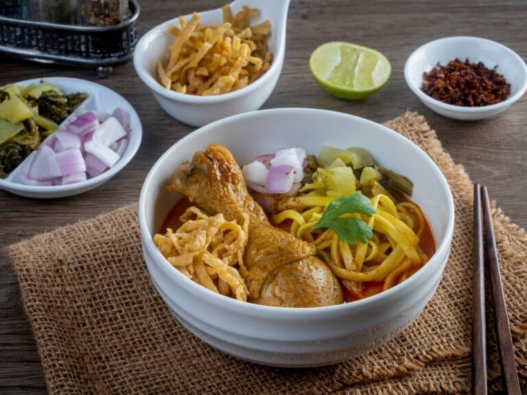 Propozycje podania Khao Soi 2