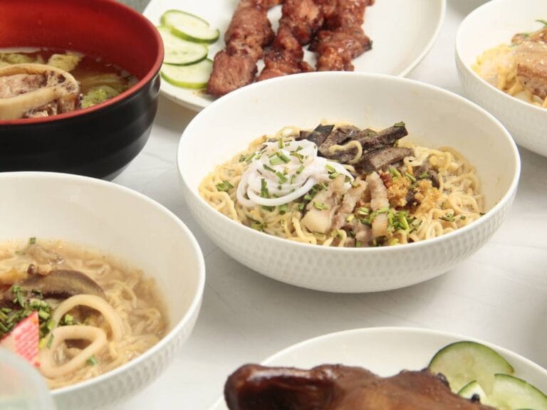 Propozycja podania La Paz Batchoy 2