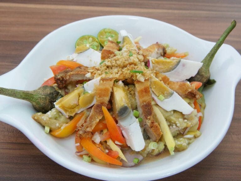 Propozycja podania Ensaladach Talong