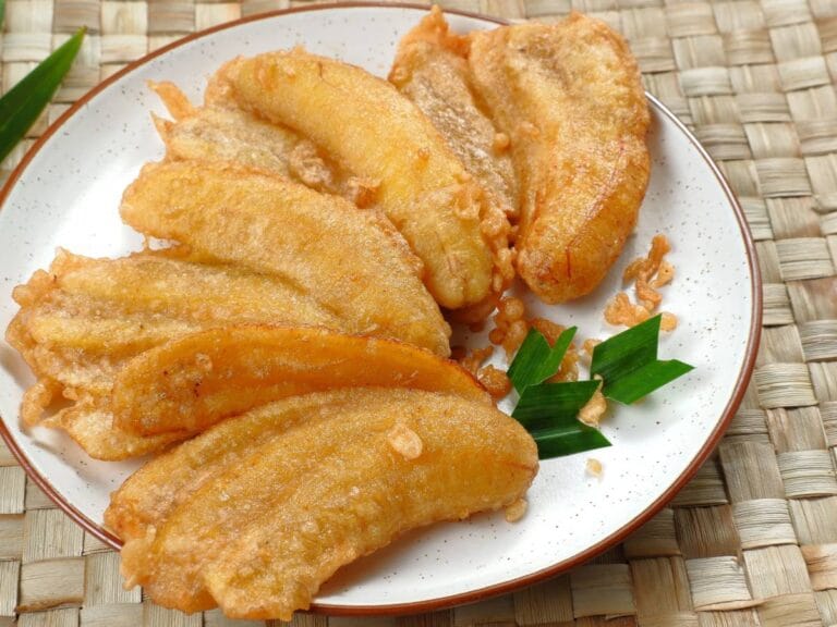 Propozycja podania Pisang Goreng